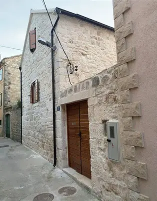 Zgrada u kojoj se nalazi apartman