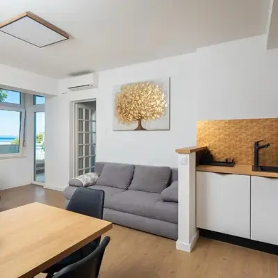 East Side Apartment