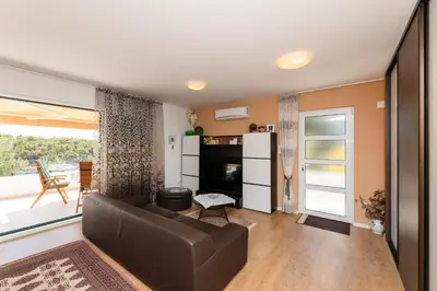 Kuhinja ili čajna kuhinja u objektu APARTMANI MARIS