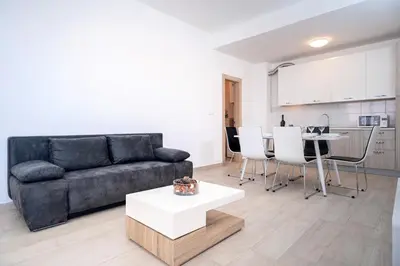 Kuhinja ili čajna kuhinja u objektu Apartments Mistral