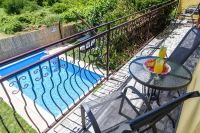 Bazen u objektu Apartments Lara - Split Croatia ili u blizini