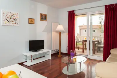 TV i/ili zabavni centar u objektu Apartments Tino