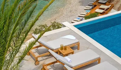 Bazen u objektu Incredibly Indulgent Hvar West Villa 5 Bedrooms Villa West Eternal ili u blizini