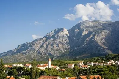 Pogled na planine ili pogled na planine iz apartmana