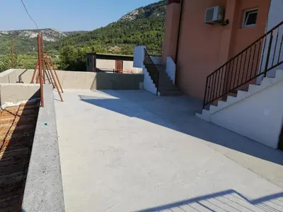 Pogled na planine ili pogled na planine iz apartmana