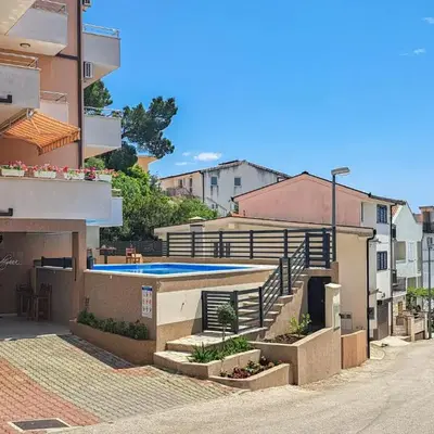 Lovely Apartment In Baska Voda