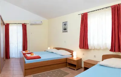 Krevet ili kreveti u jedinici u objektu Awesome Apartment In Baska Voda