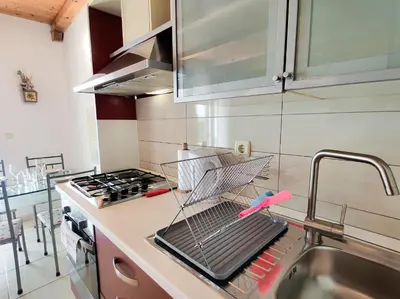 Kuhinja ili čajna kuhinja u objektu Zrinka