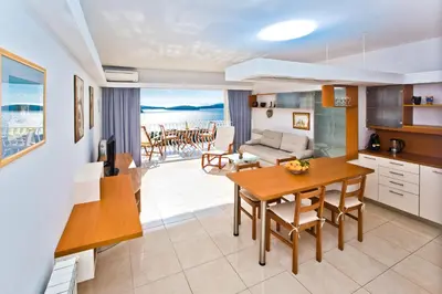 Kuhinja ili čajna kuhinja u objektu Apartments Tatjana Dominis