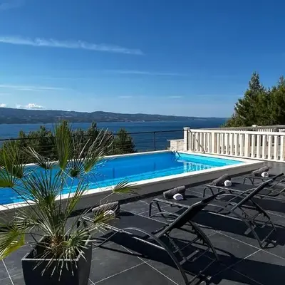 Villa Lea with a beautiful view and swimming pool