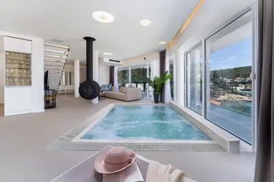 Bazen u objektu Beautiful Villa Estate da Noi with a pool in Hvar ili u blizini