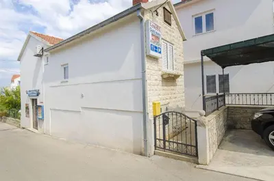 Zgrada u kojoj se nalazi apartman