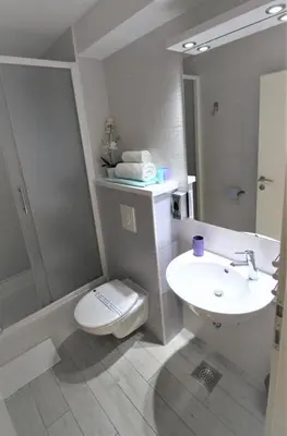 Kupaonica u objektu Apartmani Adria 2