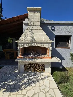 Zgrada u kojoj se nalazi apartman
