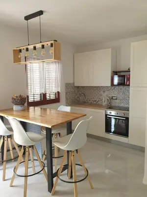 Kuhinja ili čajna kuhinja u objektu Apartments by the sea Omis - 21590