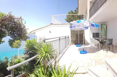 Balkon ili terasa u objektu Holidayhome Lisa 1st row to beach