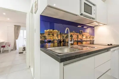 Kuhinja ili čajna kuhinja u objektu Holiday apartments Stobrec 2