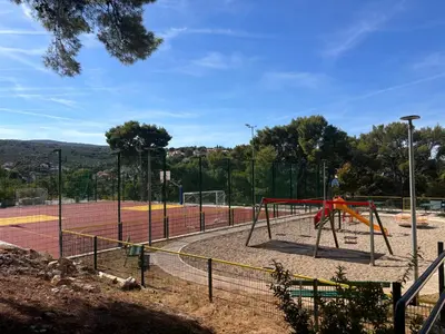 Tereni za tenis i/ili skvoš u sklopu objekta White Villa, Brac ili u blizini