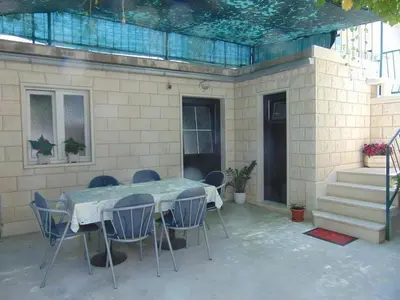 Zgrada u kojoj se nalazi apartman