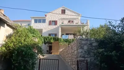 Zgrada u kojoj se nalazi apartman