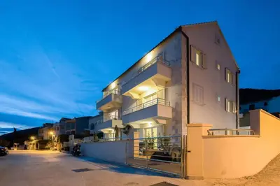 Zgrada u kojoj se nalazi apartman