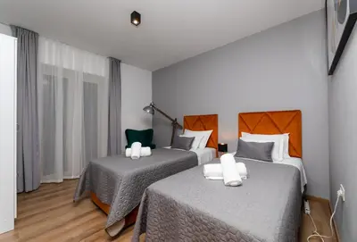 Krevet ili kreveti u jedinici u objektu APARTMENTS4YOU SUPETAR 5 - brand NEW luxury 2-BR - 200 meters from the beach - free parking - beautiful terrace