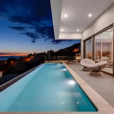 Villa Grey with 4 bedrooms