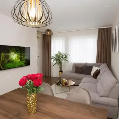 Cosy apartment near city centar and sea- Marina