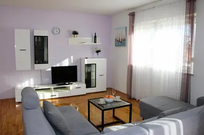 TV i/ili zabavni centar u objektu Apartments Vinko