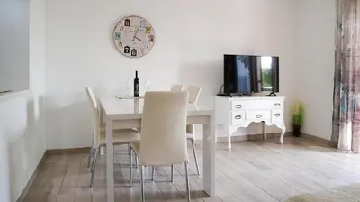 TV i/ili zabavni centar u objektu Apartments with WiFi Omis - 22684