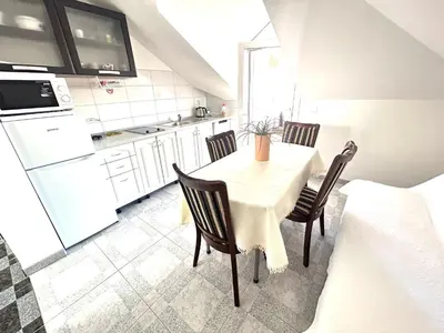 Kuhinja ili čajna kuhinja u objektu Apartments Sanda 2