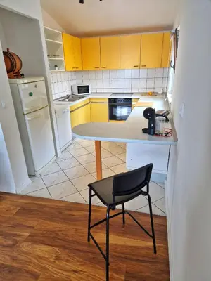 Kuhinja ili čajna kuhinja u objektu Holiday Home Omindula