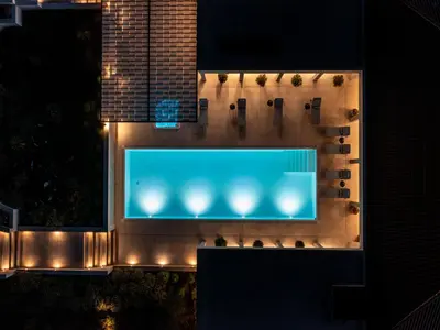 Bazen u objektu Spectacular Brac Villa Villa Adriatic 5 Bedrooms Stunning Sea Views ili u blizini