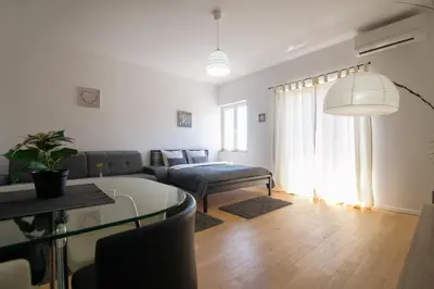 Krevet ili kreveti u jedinici u objektu Brattia Studio Apartment
