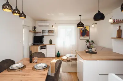 Kuhinja ili čajna kuhinja u objektu Perina apartments