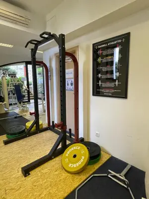 Fitness centar i/ili fitness sadržaji u objektu PAMA LUKO Apartment 100m from Beach, Tennis court & Gym, FREE Parking