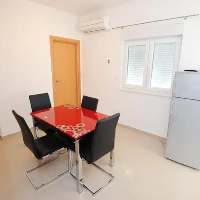 Kuhinja ili čajna kuhinja u objektu Apartmani Ivo