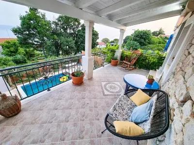 Balkon ili terasa u objektu Two houses Villa Diana Jesenice with pool, sauna, playground