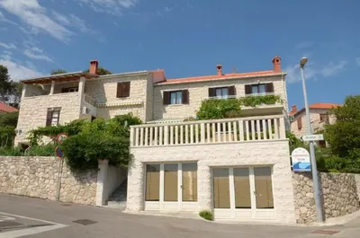 Zgrada u kojoj se nalazi apartman