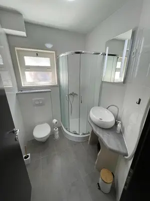 Kupaonica u objektu Apartmani Brač