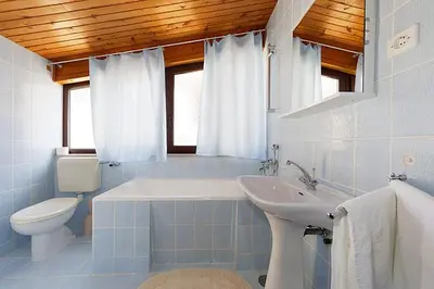 Kupaonica u objektu Apartmani Brela 2
