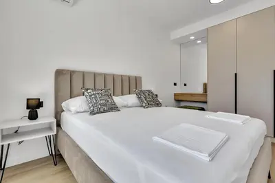 Krevet ili kreveti u jedinici u objektu Villa LiTo - only 50m from sea! - Makarska Exklusiv
