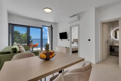 TV i/ili zabavni centar u objektu Villa LiTo - only 50m from sea! - Makarska Exklusiv