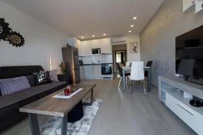 Kuhinja ili čajna kuhinja u objektu Apartman s pogledom na more 