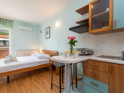 Kuhinja ili čajna kuhinja u objektu Studio Jerkan 18 by Interhome