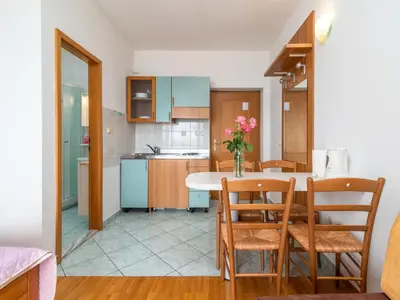Kuhinja ili čajna kuhinja u objektu Studio Jerkan 16 by Interhome