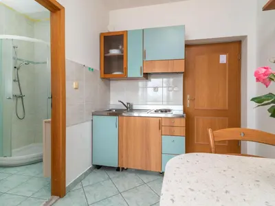 Kuhinja ili čajna kuhinja u objektu Studio Jerkan 16 by Interhome