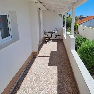 BenJak Apartment 2