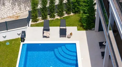 Bazen u objektu Villa Giovannina Split ili u blizini