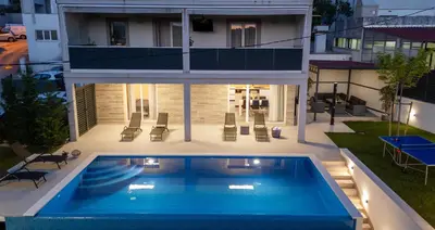 Bazen u objektu Villa Giovannina Split ili u blizini
